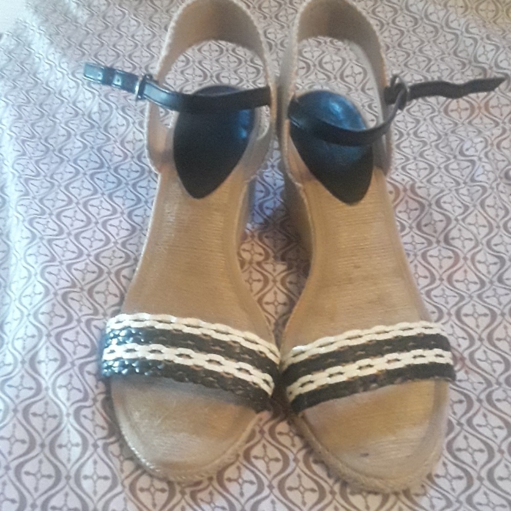 Lucky brand woven wedges